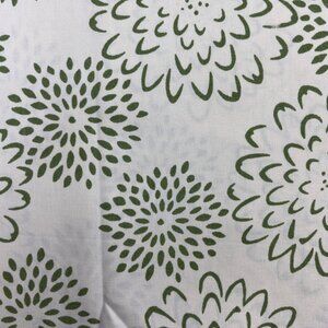 Bryant Industries Bryantguard Green Cream Floral Fabric 4 Yds (147") X 61"